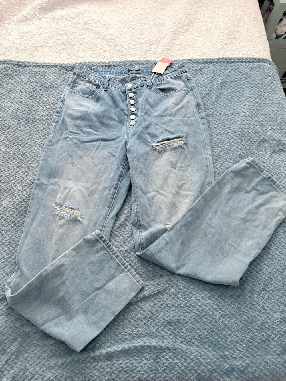 Light Wash Women's Boyfriend Jeans with Button-Fly